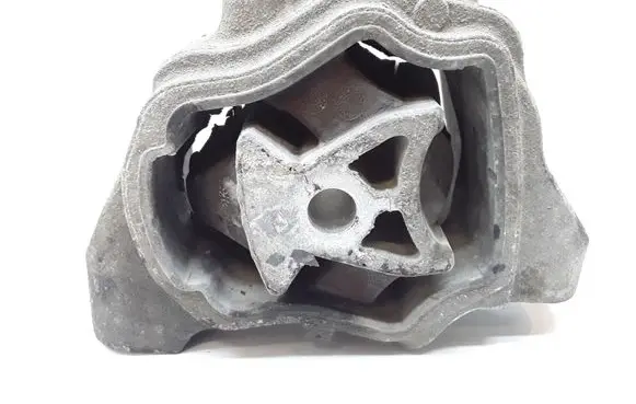 Volvo V60 Engine mount bracket 8G9N6L063