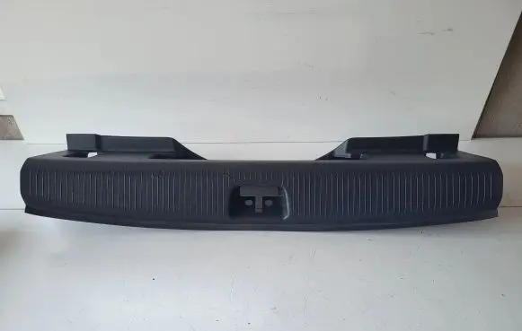 Opel Insignia B Tailgate/boot lid lock trim 360583280