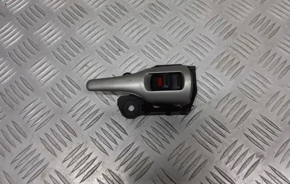 Toyota Auris 150 Front door interior handle
