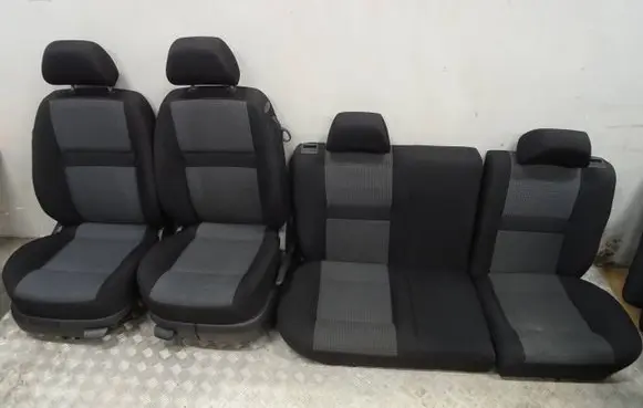 Volkswagen Golf IV Seat set 
