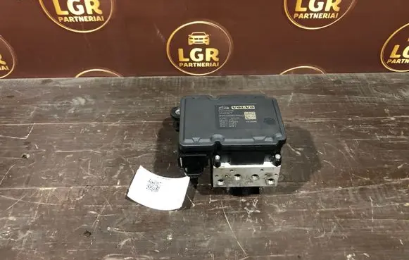 Volvo XC60 ABS Pump 30681619