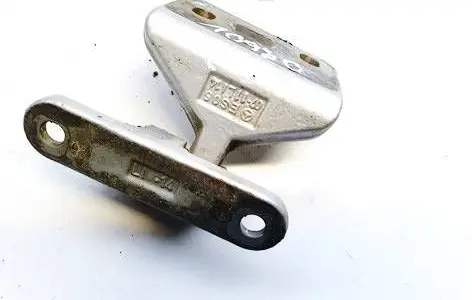 Mercedes-Benz E W211 Rear door lower hinge es05