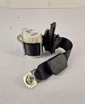 Jeep Cherokee Rear seatbelt P1UU52DX9AD