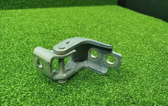 Mercedes-Benz Citan II W420 Front door upper hinge 804005501R