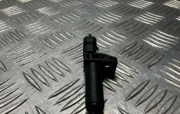 Mercedes-Benz C W204 Crankshaft position sensor A2761530128