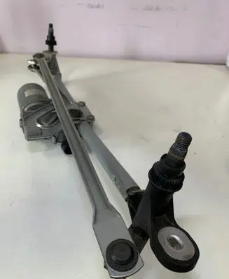 BMW X1 E84 Front wiper linkage and motor 2990025 61612990025