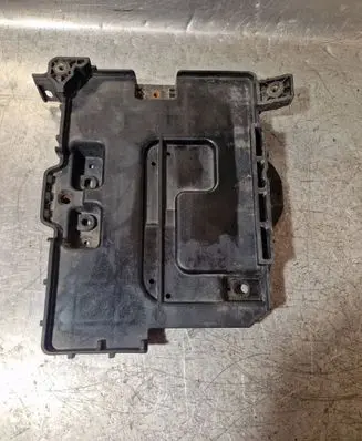 Hyundai i30 Battery tray 37150A5000