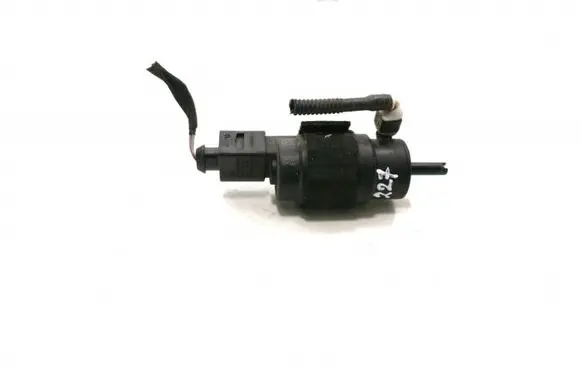 Audi A5 8T 8F Windscreen/windshield washer pump 8K5955647