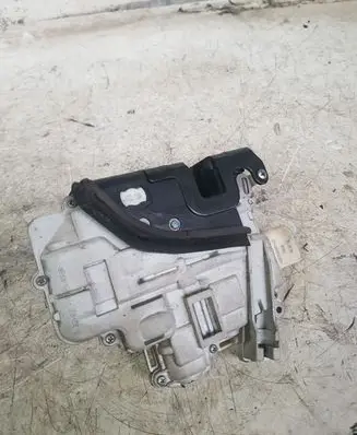 Audi A4 S4 B7 8E 8H Front door lock