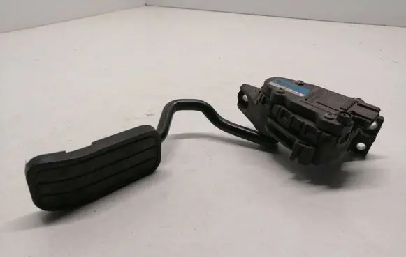Volkswagen Sharan Accelerator throttle pedal 7M3723507D YM219F836FB 6PV00777002
