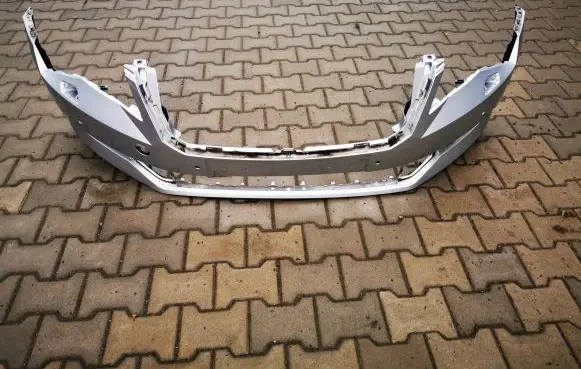 Skoda Octavia Mk3 (5E) Front bumper 3V0807221