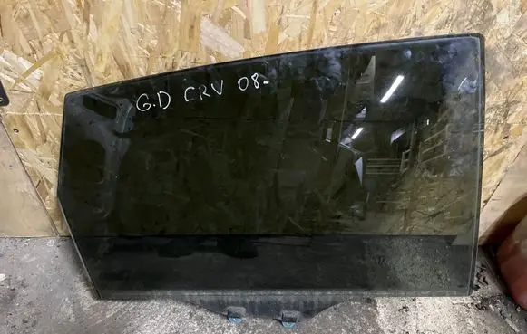 Honda CR-V Rear door window glass