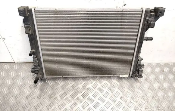 Renault Zoe Coolant radiator 214104950r BA75600000