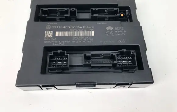 Audi A4 S4 B8 8K Comfort/convenience module 8K0907064CC