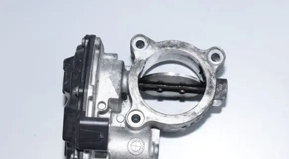 BMW 4 F36 Gran coupe Throttle valve 7810752