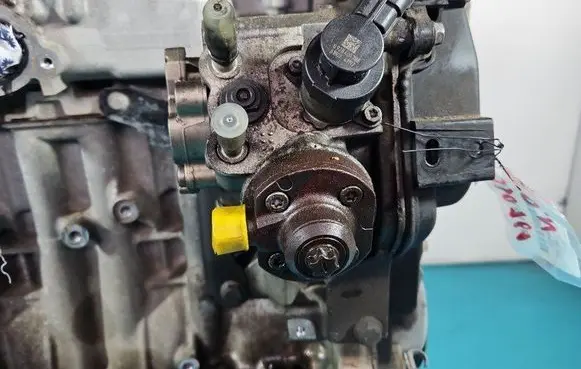Fuel injection high pressure pump