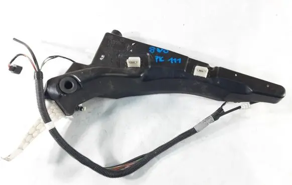 Audi RS3 Windshield washer fluid reservoir/tank 8V0955449