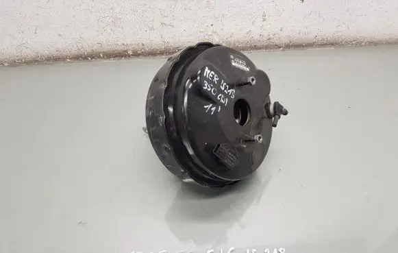 Mercedes-Benz CLS C218 X218 Brake booster A2124301130