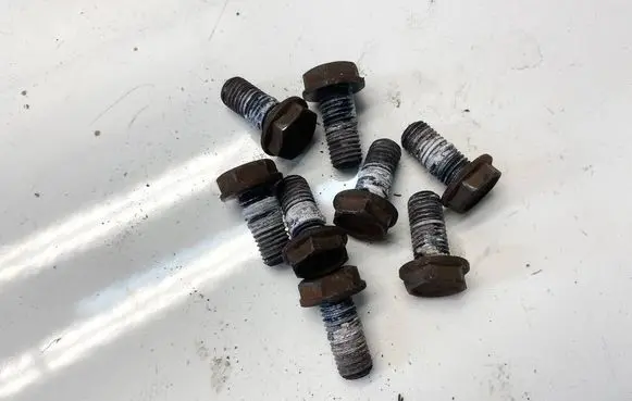 Ford Mondeo Mk III Nuts/bolts 