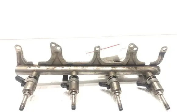 Audi A4 S4 B8 8K Fuel main line pipe 06J133317G
