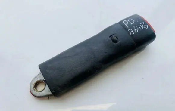 Chrysler Voyager Front seatbelt buckle