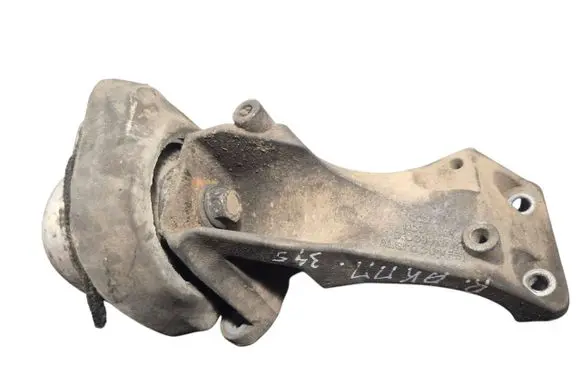 Audi A4 S4 B7 8E 8H Gearbox mounting bracket 8E0399114H
