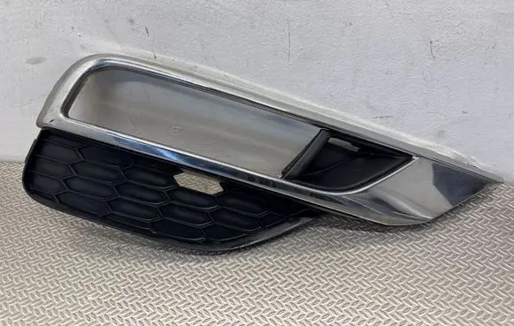Honda CR-V Front bumper lower grill 71103T1VE5