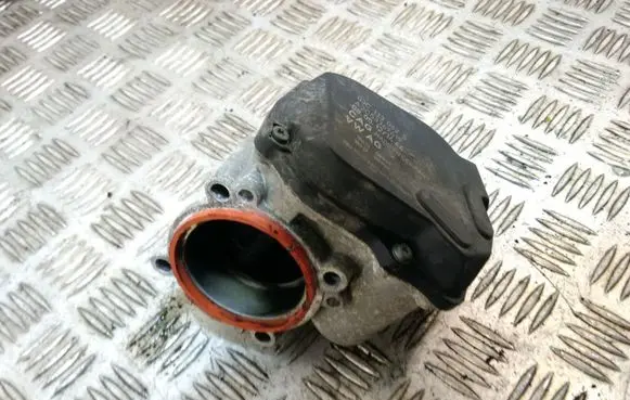 Volkswagen Polo V 6R Electric throttle body valve 03C133062S