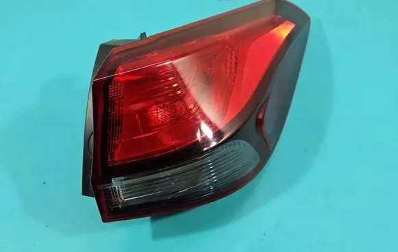 Hyundai i30 Rear/tail lights 92402G4200 IMPRK1563688
