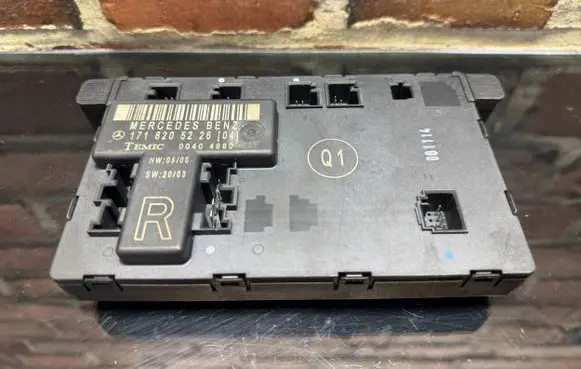 Mercedes-Benz SLK R171 Other control units/modules 1718205226 00404880