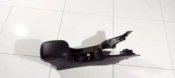 Chevrolet Cruze Armrest 