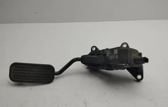 Toyota Corolla E210 E21 Accelerator throttle pedal 7811002190