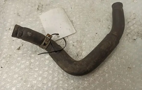 Subaru Legacy Engine coolant pipe/hose