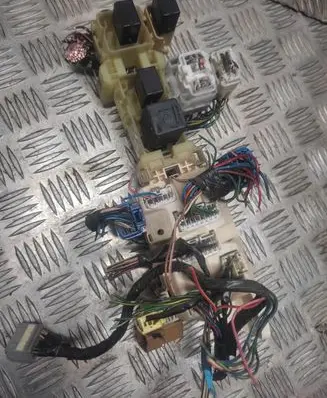 Toyota Corolla E110 Fuse box set