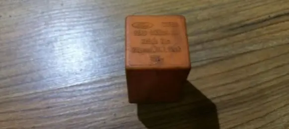 Ford Escort Other relay 92ag14k087aa c8f6a