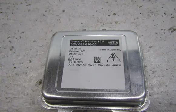 Skoda Octavia Mk3 (5E) Headlight ballast module Xenon 5DV00961000