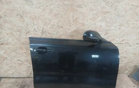 Audi A7 S7 4G Front door LZ9Y