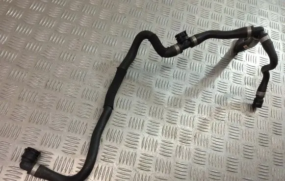 BMW X1 F48 F49 Engine coolant pipe/hose 6832804