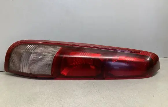 Nissan X-Trail T30 Rear/tail lights