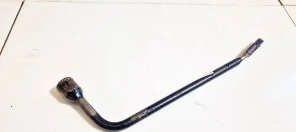 Jeep Grand Cherokee (WJ) Wheel nut wrench 
