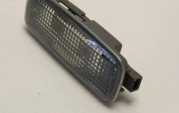 Audi A6 S6 C5 4B Other interior light 8L0947105A