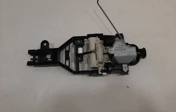 Volvo XC90 Front door exterior handle/bracket 31349743 C26847102