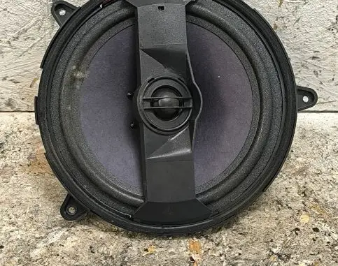 Audi A3 S3 8L Parcel shelf speaker 