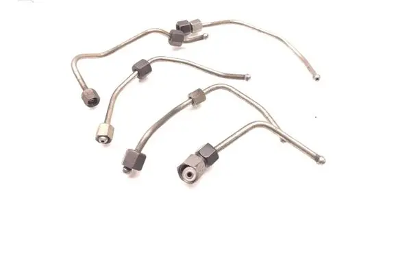 Fuel injector supply line/pipe