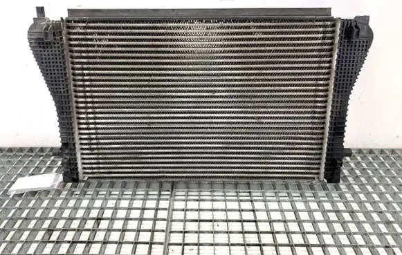 Seat Leon (5F) Intercooler radiator 5Q0145803R