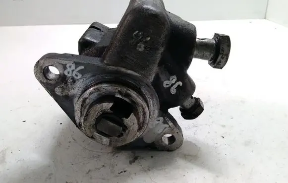 Iveco Daily 30.8 - 9 Power steering pump 7683955126
