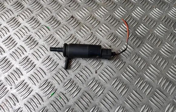 Chevrolet Captiva Headlight washer pump 89032971