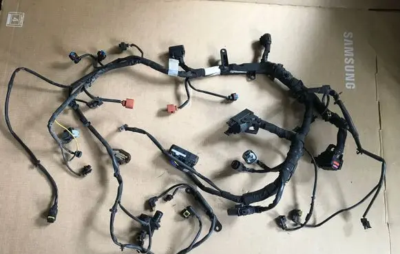 Opel Astra J Engine installation wiring loom 13391017