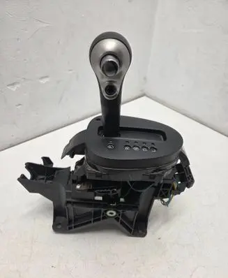 Nissan Juke I F15 Gear shifter/selector 349011KF2D