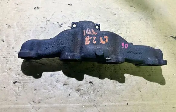 Volkswagen II LT Exhaust manifold
